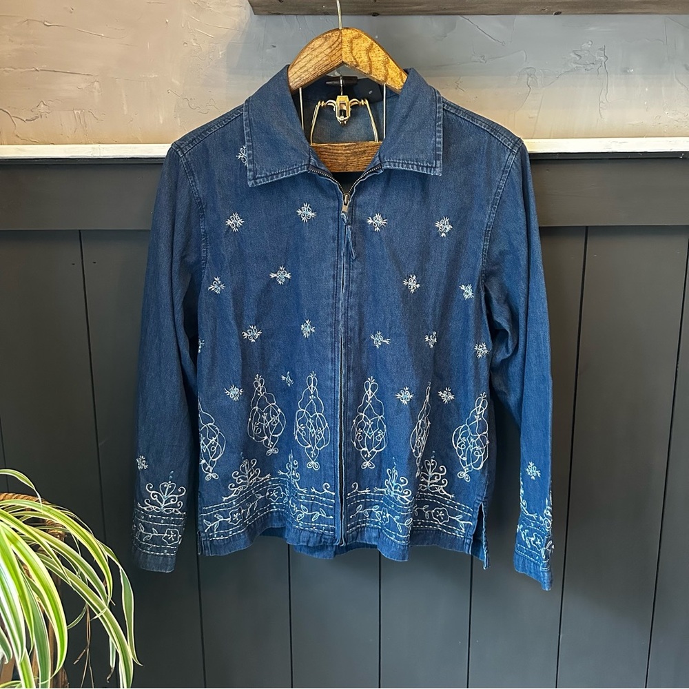 Vintage Erika Blue Jean Jacket with‎ Metallic Silver Embroidery sz Large